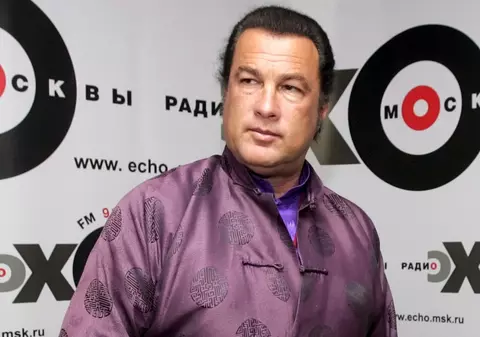 Seagal este mândru că e rus