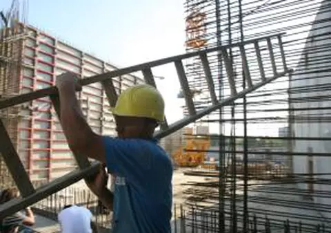 Când vor apărea primele centre comerciale transformate în depozite?