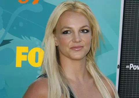 Se mărită Britney Spears?