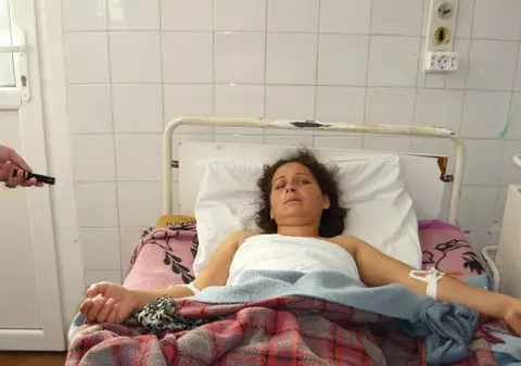 12 persoane, dintre care 3 copii, intoxicaţi cu ciuperci
