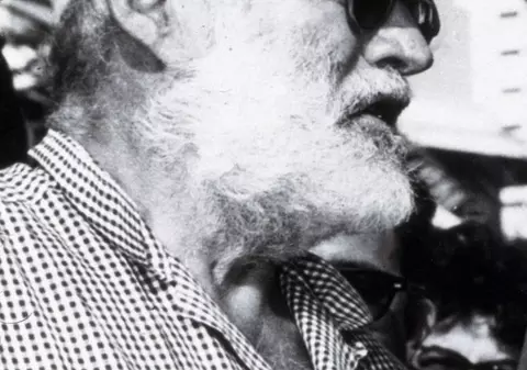 Nota "minus trei" pentru Hemingway la engleză