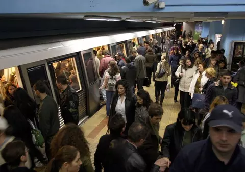 Metroul, în grevă generală, de marţi, pe termen nelimitat