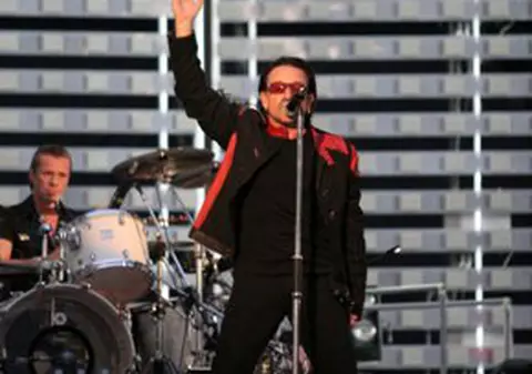 VIDEO / U2, amendaţi pentru zgomot