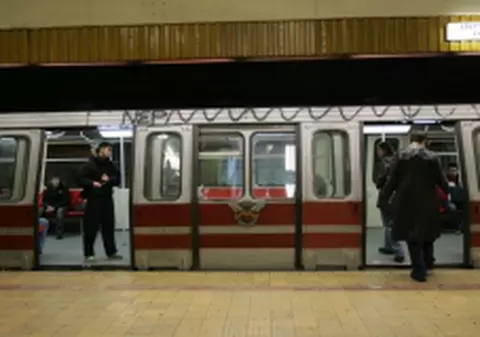 Greva de la metrou va continua şi mâine