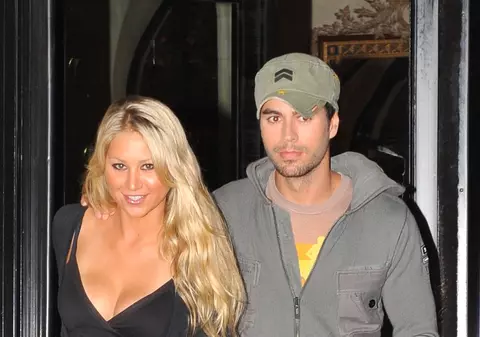 Enrique Iglesias nu e un tip romantic