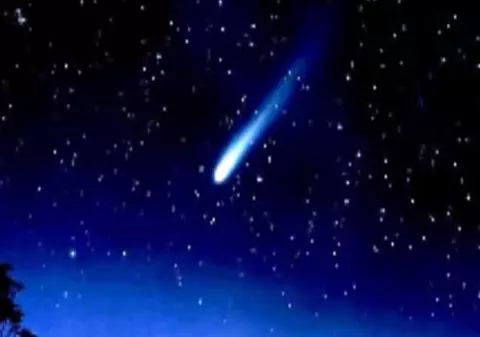 Vin extratereştrii! Nu... e doar un meteorit / Video