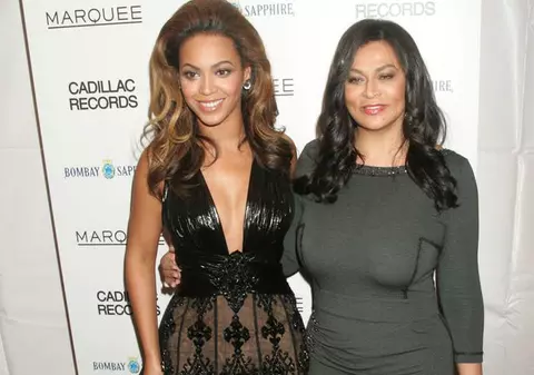 Mama cântăreţei Beyonce vrea să fie o a doua Oprah