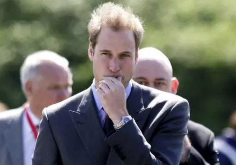 Prinţul William a găsit echipa de rugby în pielea goală