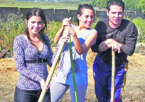 «Hai, nevastă, dă cu sapa!»