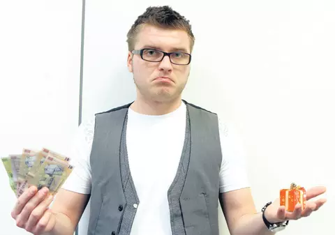 Potrivit unui studiu, românii nu vor mai arunca banii pe cadouri
