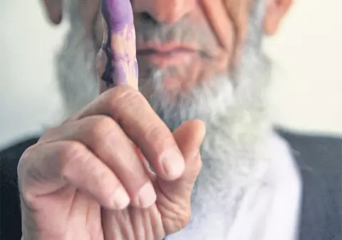 Vopsiţi cu cerneală ca să nu fure la vot!