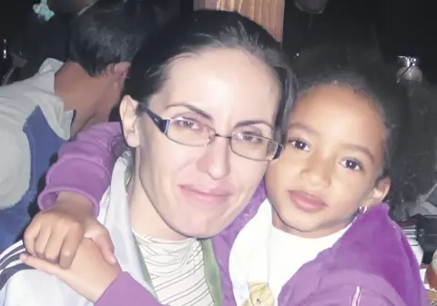 Fetiţa lui Dossey: "Tati ne iubeşte de acolo, de sus"