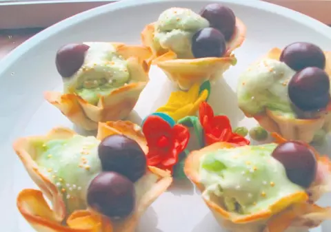 Reţeta săptămânii: Lalele cu vanilie şi cu struguri