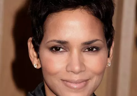 Halle Berry, Hilary Swank şi Eva Longoria, cele mai darnice actriţe 