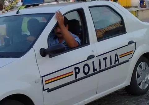 Primar şi viceprimar, acuzaţi că au agresat un adversar politic