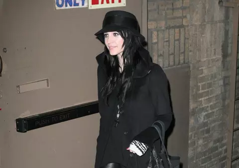 Foto / Ashlee Simpson nu mai este groaznic de slabă