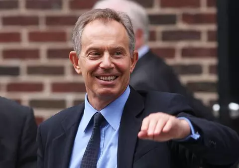 Tony Blair câştigă 83 de euro pe secundă