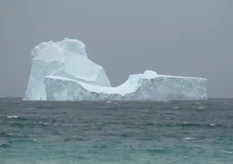 Un iceberg gigantic descoperit la sud de Australia 