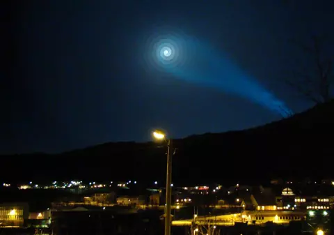 O spirală luminoasă a apărut deasupra Norvegiei