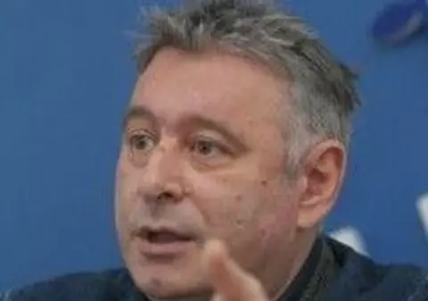 Mădălin Voicu: ”Geoană să se retragă de la conducerea PSD”