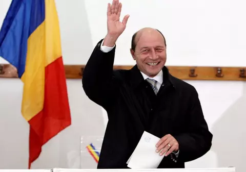 Băsescu: "Sper să avem un Guvern înainte de Crăciun"