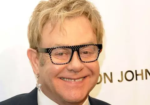 Sir Elton John va concerta în România