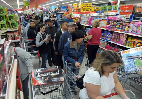 Un român, nevoit să cheltuiască 3.000 € într-o oră, în Spania