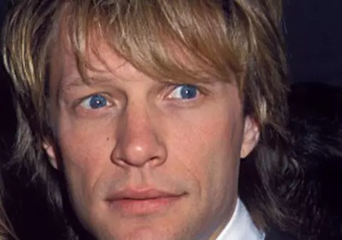Fiul lui Jon Bon Jovi, dus de urgenţă la spital