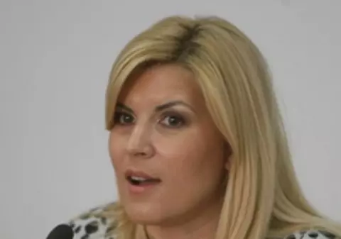 Udrea: "Vrem să vindem 9.000 locuinţe ANL în 2010"