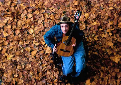 Cântăreţul Vic Chesnutt s-a sinucis la 45 de ani