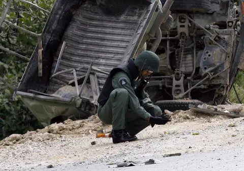 10 morţi şi peste 35 de răniţi în două atacuri din Irak