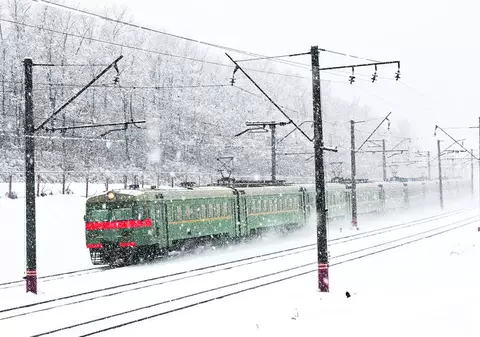 A plecat trenul fără ei!