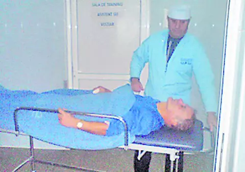 Accidentat, tâlhărit şi abandonat