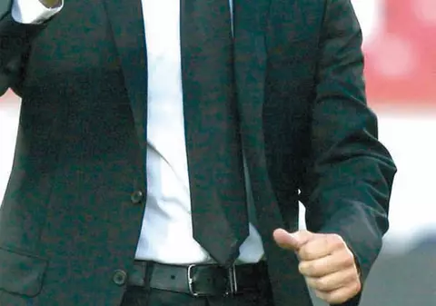 Lucescu jr, şi la Unirea, şi la naţională?