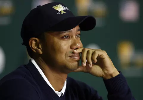 Electronic Arts păstrează contractul cu Tiger Woods