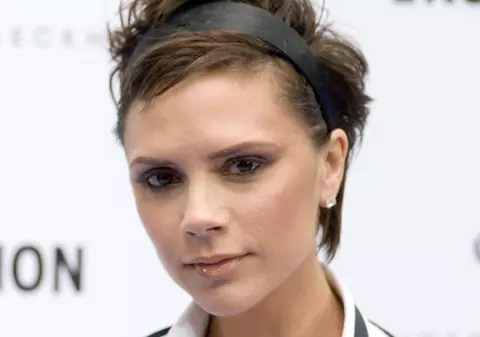 Victoria Beckham a "spart" 1,6 milioane de dolari de sărbători
