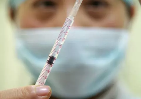 De luni vă puteţi vaccina împotriva AH1N1 şi în alte două centre 