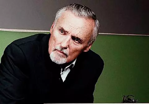 Dennis Hopper a pierdut lupta cu cancerul