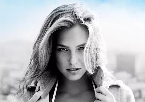 Bar Refaeli a devenit mamă pentru prima dată! A adus pe lume o fetiță