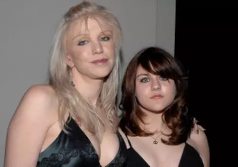 Courtney Love ameninţă cu procese pentru a-şi recupera fiica