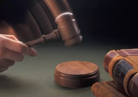 Cinci români, declaraţi nevinovaţi după 12 luni de arest, în Italia