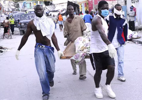 6.000 de puşcăriaşi, liberi pe străzile din Haiti