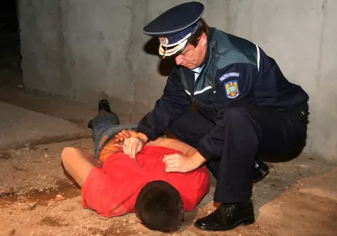 Urmărit internaţional pentru jaf, arestat la Bacău