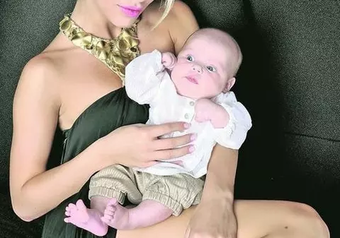 Andreea Spătaru amână botezul a treia oară