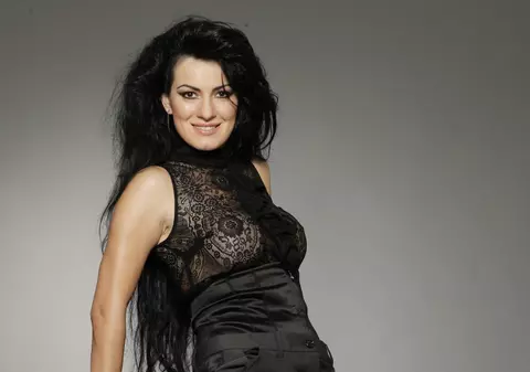 Silvia De la Vegas: “Mă enervează că nonvalorile sunt la rang de cinste” 
