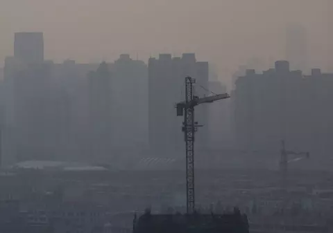 Circulaţia rutieră oprită în Milano din cauza poluării