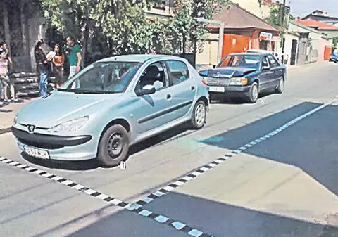 Şoferii care provocau intenţionat accidente rutiere în Capitală au fost încătuşaţi