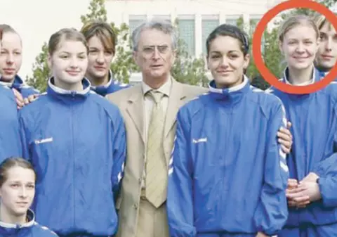 Pune poliţia pe ele