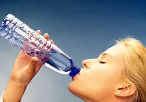 Alertă bacteriologică la apă minerală