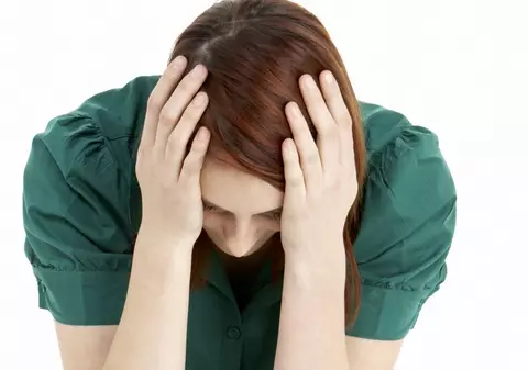 Au obligat o fetiţă de 13 ani să se mărite cu un tânăr bolnav de SIDA